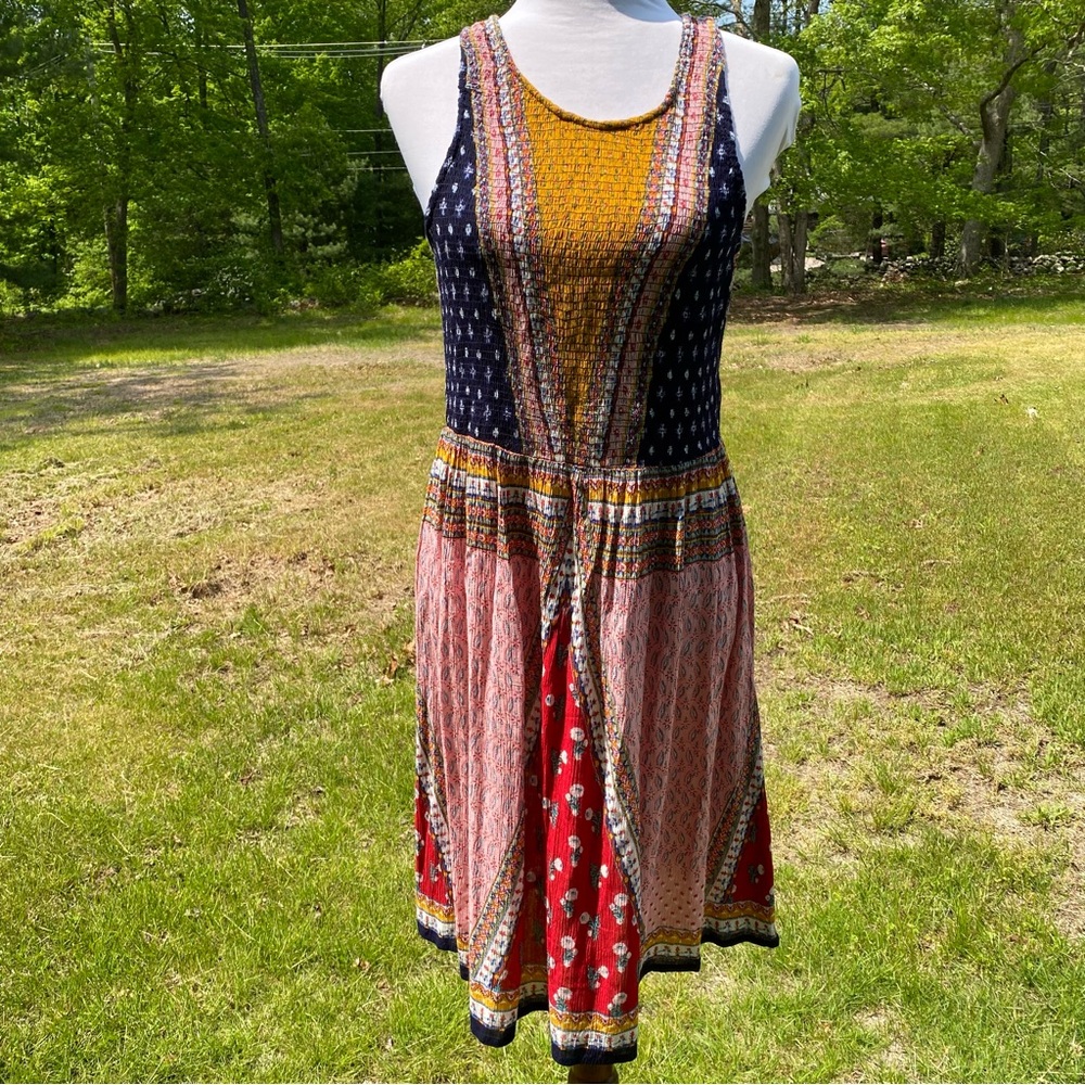 PATRONS OF PEACE DRESS SLEEVELESS SMOCKED PINK RED GOLD BLUE FLORAL SIZE M